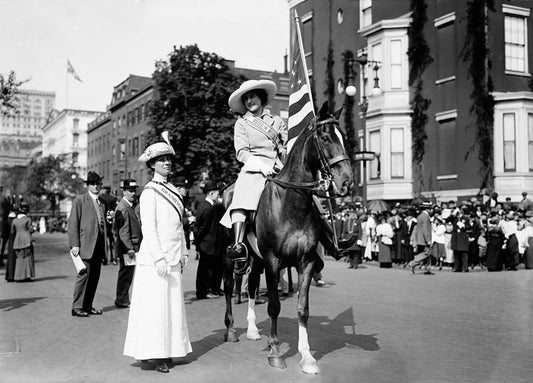 Misses Beiderhase and Milholland, 1912