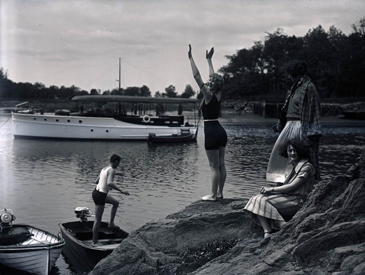 Shoreline Fun, 1921